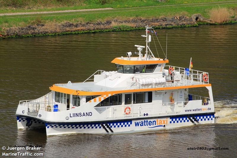 EP343 18,5 m Catamaran Passenger Boat